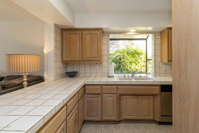 Building Photo - 185 Starlight Crest Dr