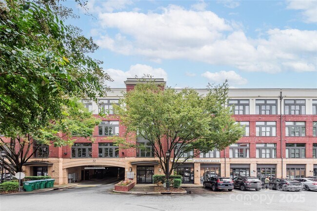 Building Photo - 2125 Southend Dr