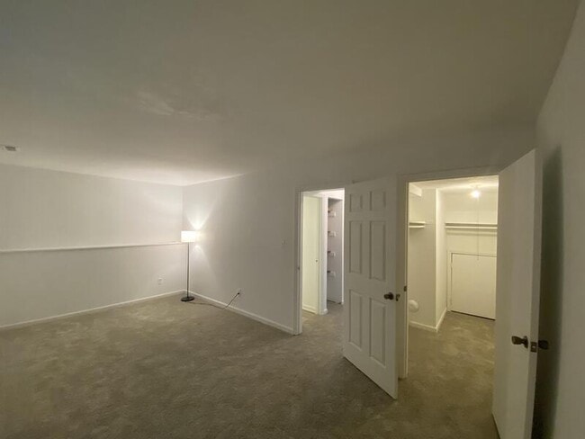 Building Photo - 3124 McAdams Dr