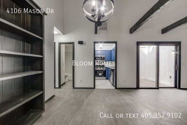 Building Photo - 4106 Mason Dr