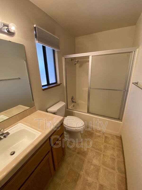 Building Photo - 1348 E Ferguson Ct