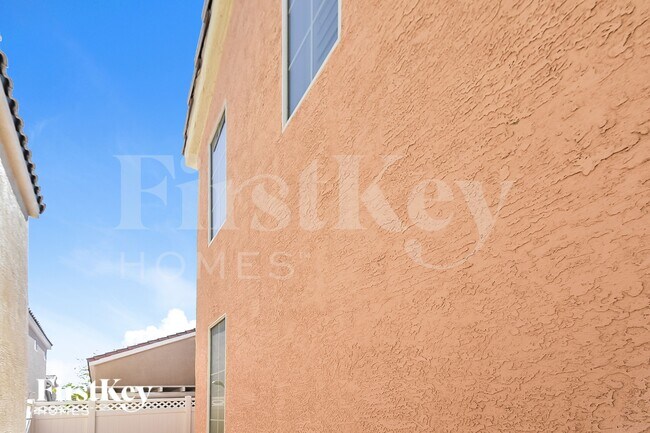 Building Photo - 7580 Alexander Hills St
