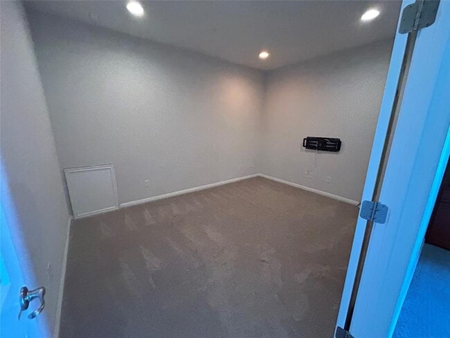 Building Photo - 3600 Brushy Creek Rd