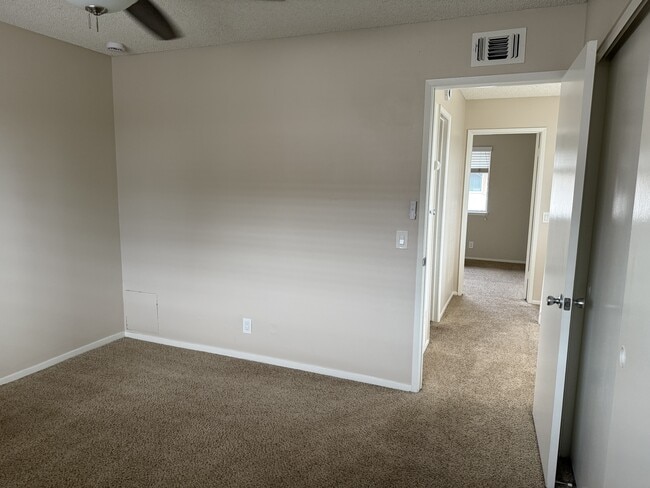 Building Photo - 183 Southampton Way