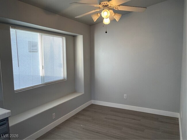 Building Photo - 1425 Dragon Rock Dr