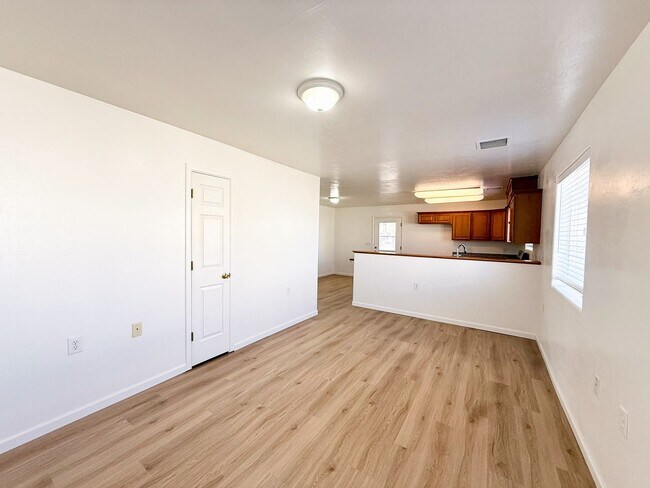 Building Photo - Charming Updated Home  Paulden