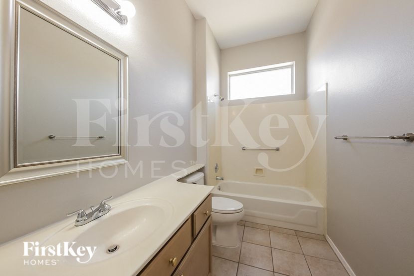 Building Photo - 11554 W Mule Deer Ct