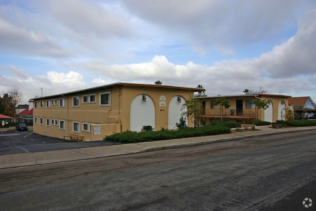Building Photo - The Arches