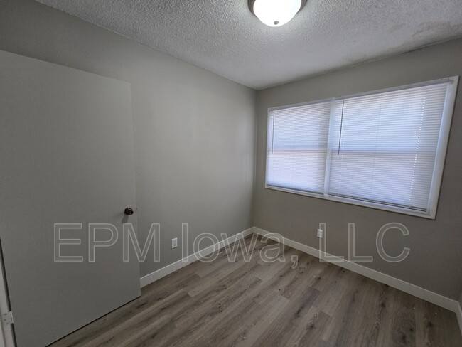 Building Photo - 634 Englewood Ave