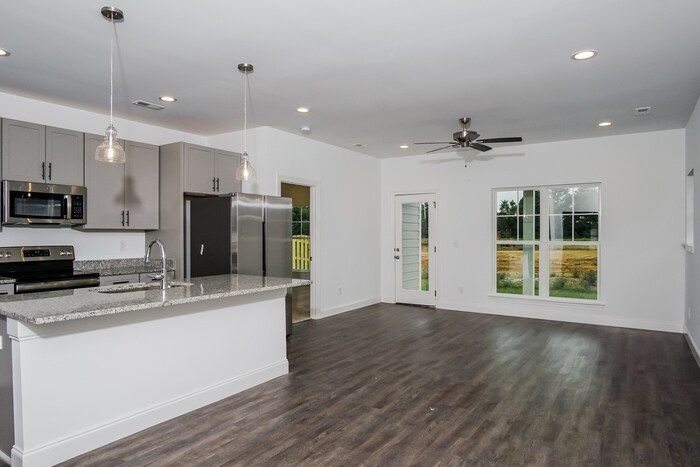 Building Photo - 1031 Highgrove Hts NW