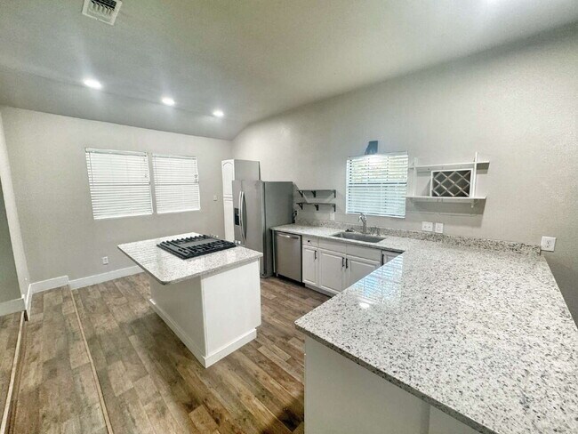 Building Photo - Move-In Special: 1 Month Rent Concession on a 14-Month Lease!