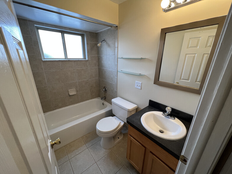 Bathroom - 1840 Axtell Dr