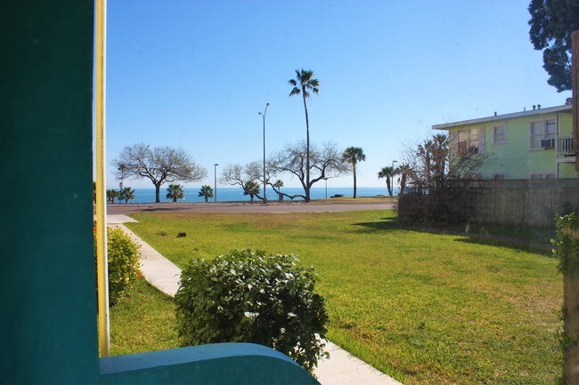 Primary Photo - 1511 Ocean Dr