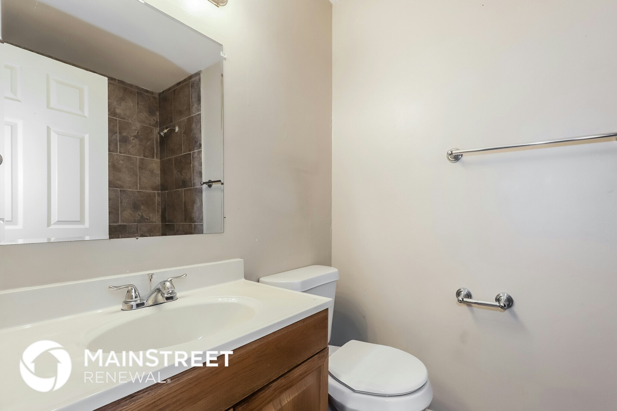 Building Photo - 1065 Kit Ct