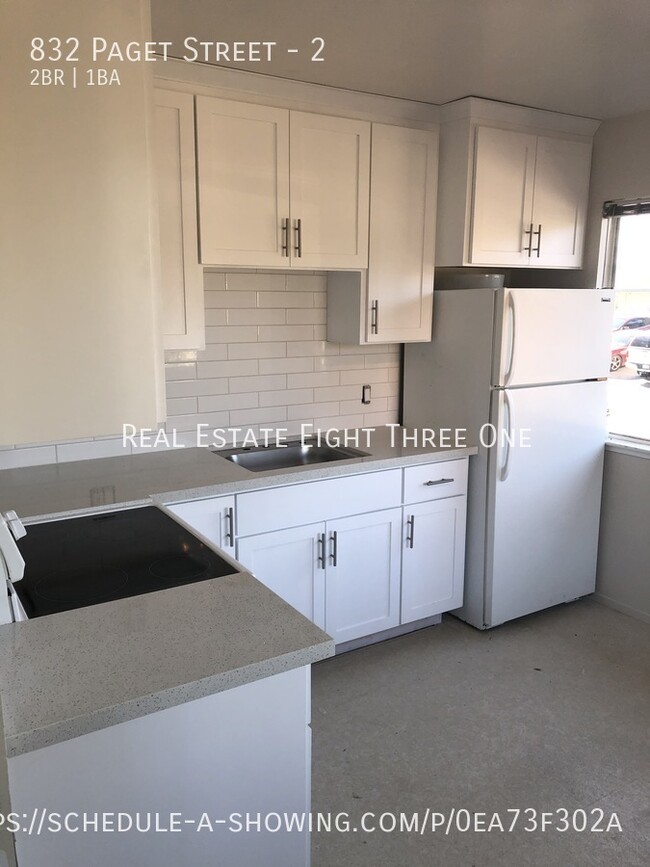 Building Photo - Newly Renovated Live Oak 2 bedroom / 1 bat...