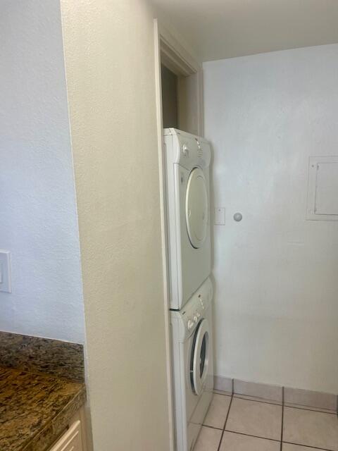 Building Photo - 72586 Edgehill Dr