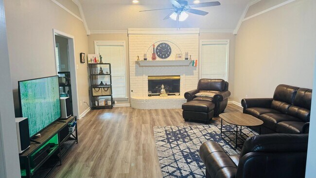Building Photo - 244 Bradford Ridge Cove