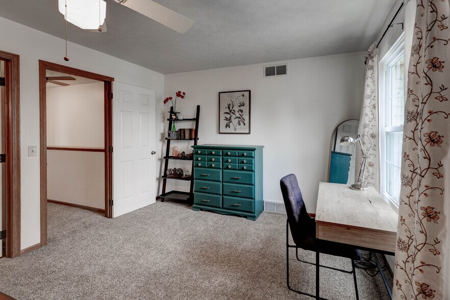 Building Photo - 6524 Blossomwood Cir NE