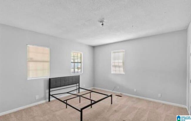 Building Photo - 3117 Beulah Ave SW