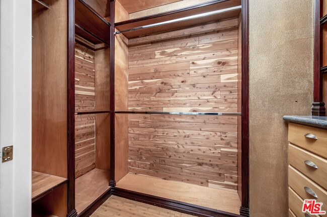 Building Photo - 1414 Kemmett Ct