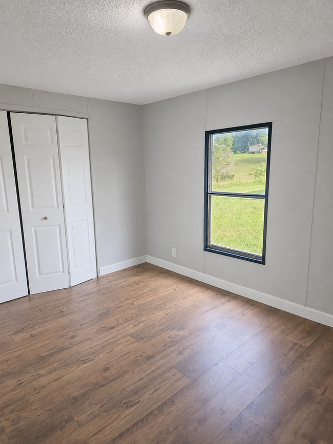 Building Photo - Peaceful 2-Bedroom Home with Country Views in Sparta