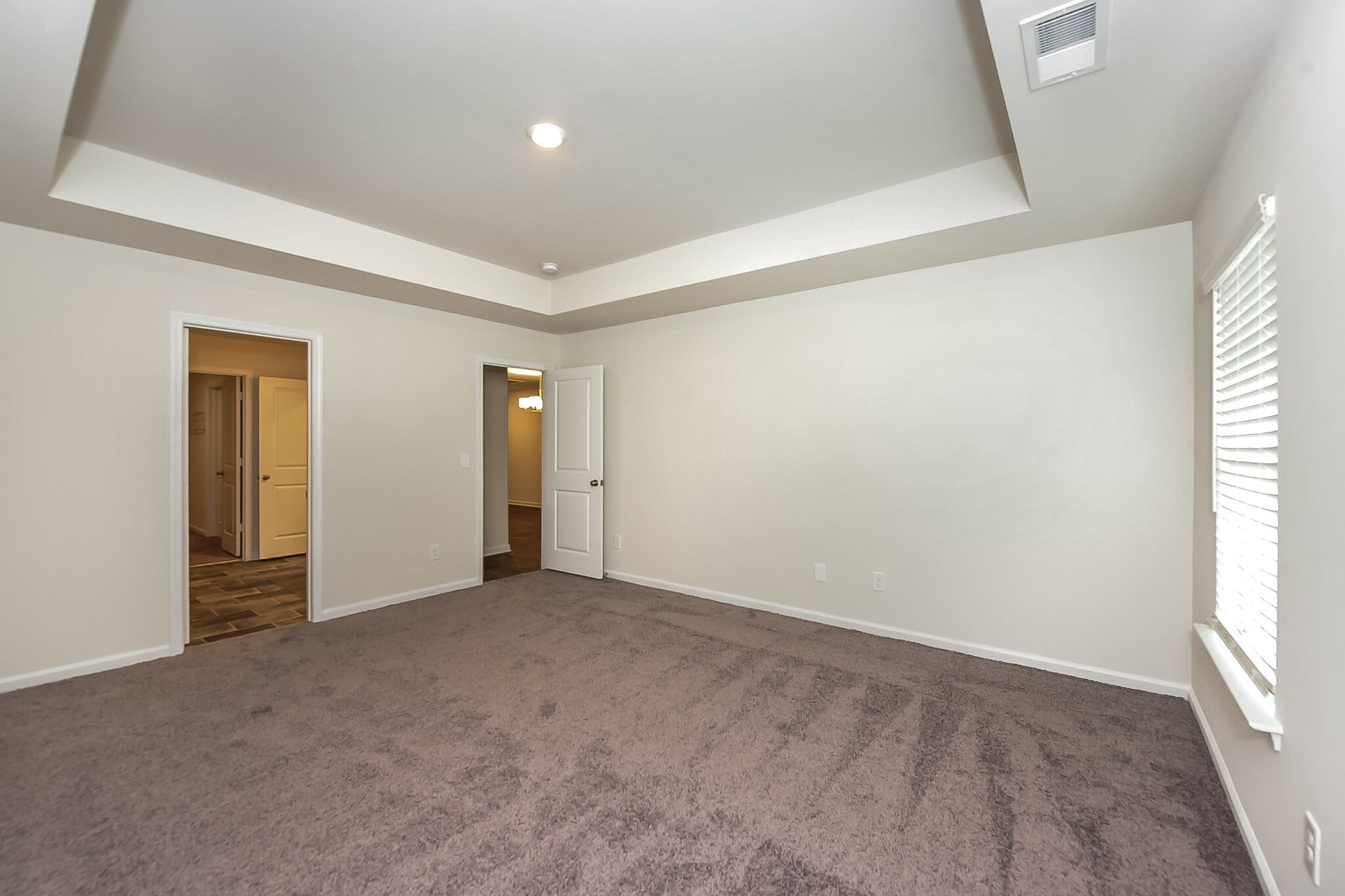 Building Photo - 156 King Buck Dr