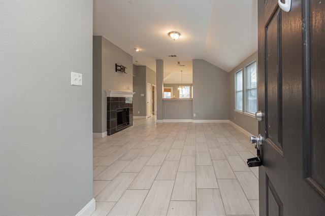 Building Photo - 3129 Kennedy Dr