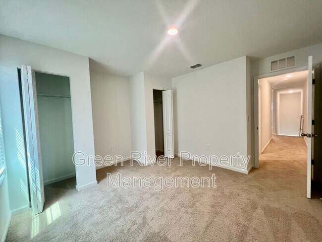 Building Photo - 83 Tidal Bch Ave