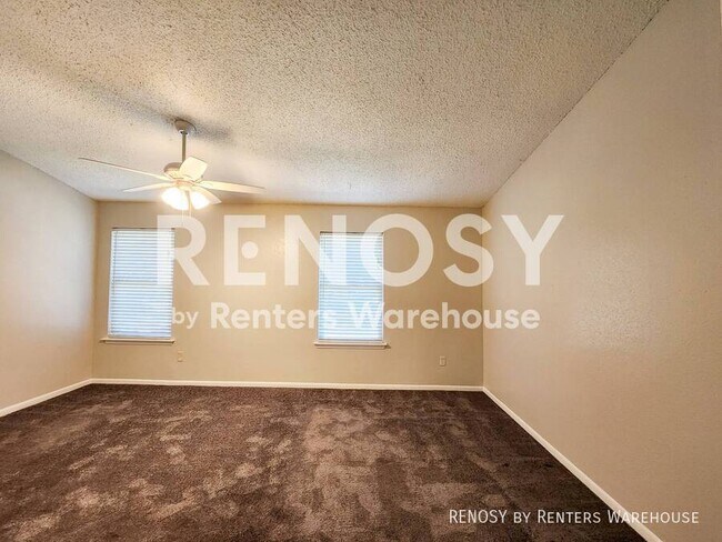 Building Photo - 17742 Kings Park Ln