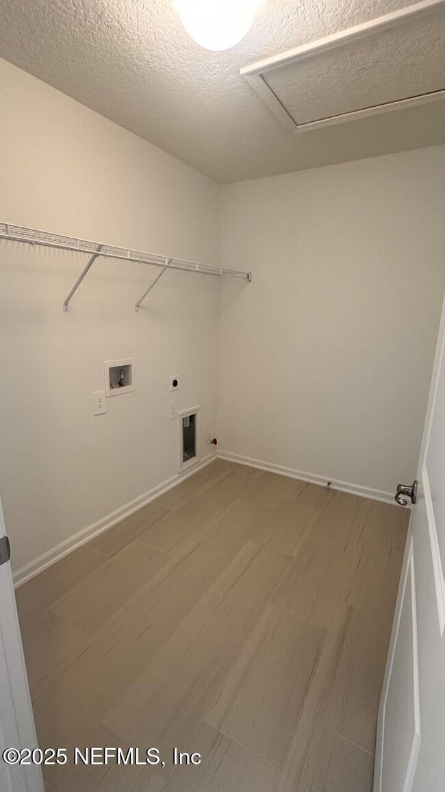 Building Photo - 47 Carbonell Pl