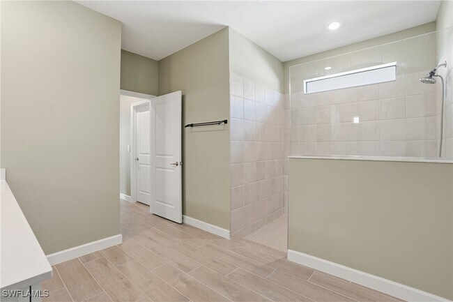 Building Photo - 19306 Hinkley Dr