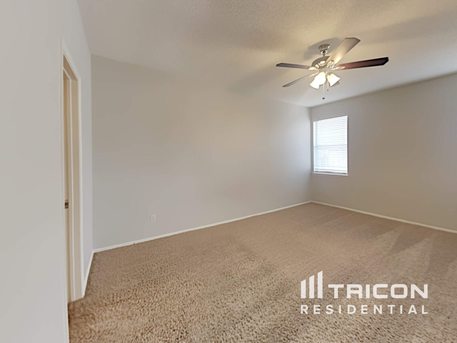 Building Photo - 4345 Park Creek Cir N