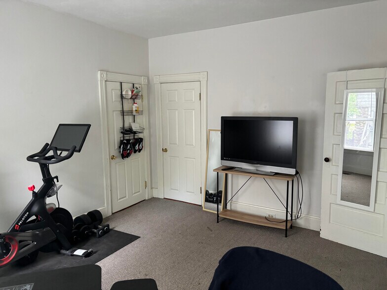 Bedroom 2 - 46 Channing St