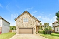 Building Photo - 758 Cavalier Dr