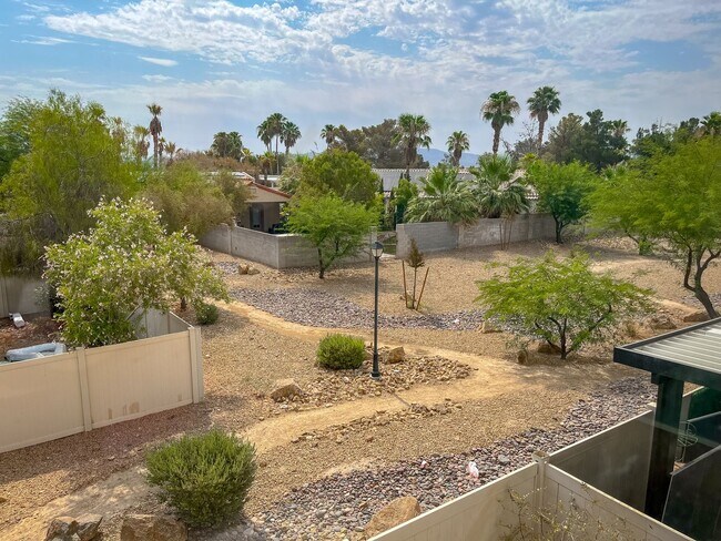 Building Photo - 8988 Winchester Ridge St
