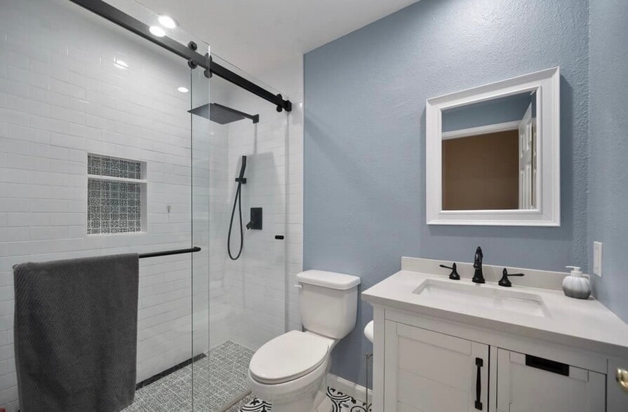 Building Photo - 9348 Blue Oak Dr