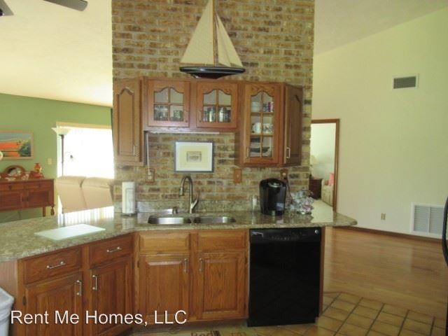 Building Photo - 3 br, 2 bath House - 204 Sage Brush Trail