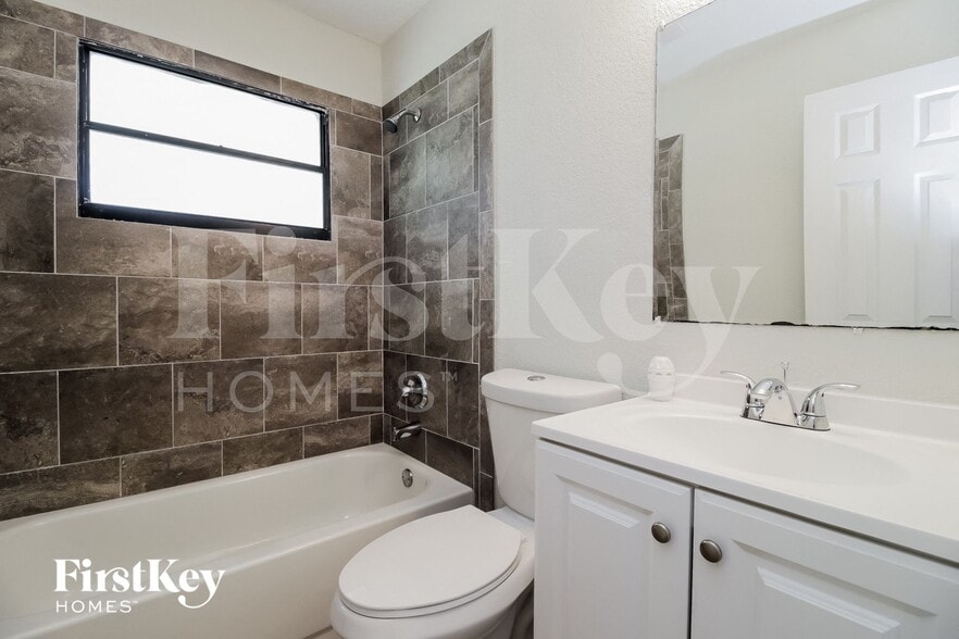 Building Photo - 1312 Prairie Ln