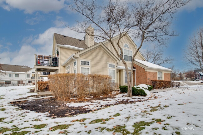 Building Photo - 460 Mayflower Ln