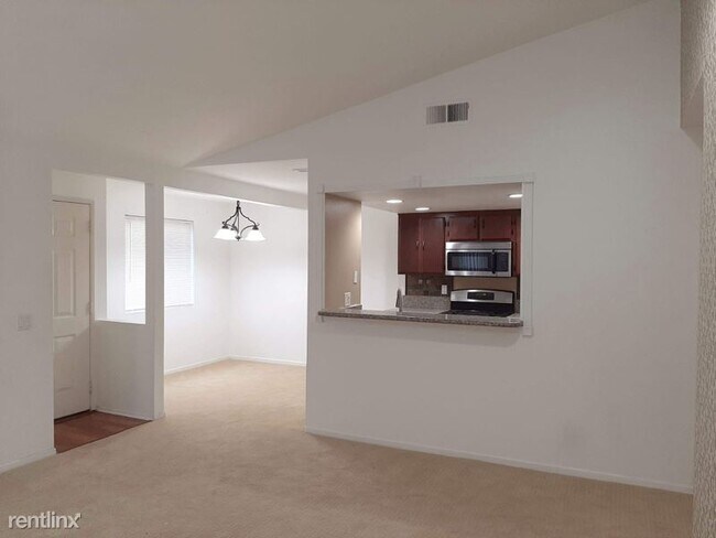 Building Photo - 9302 Twin Trails Dr