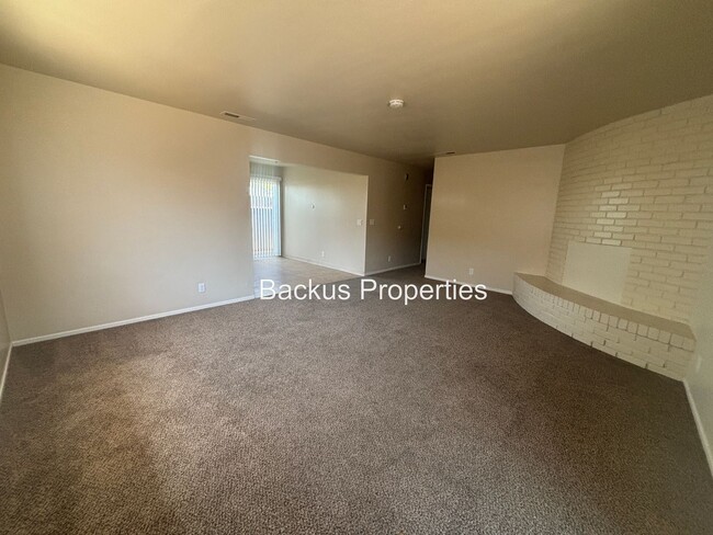 Building Photo - 476 Belmont Dr