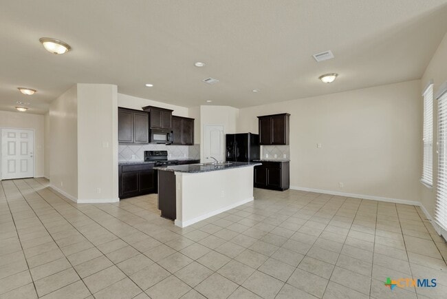 Building Photo - 1355 Fall Cover St