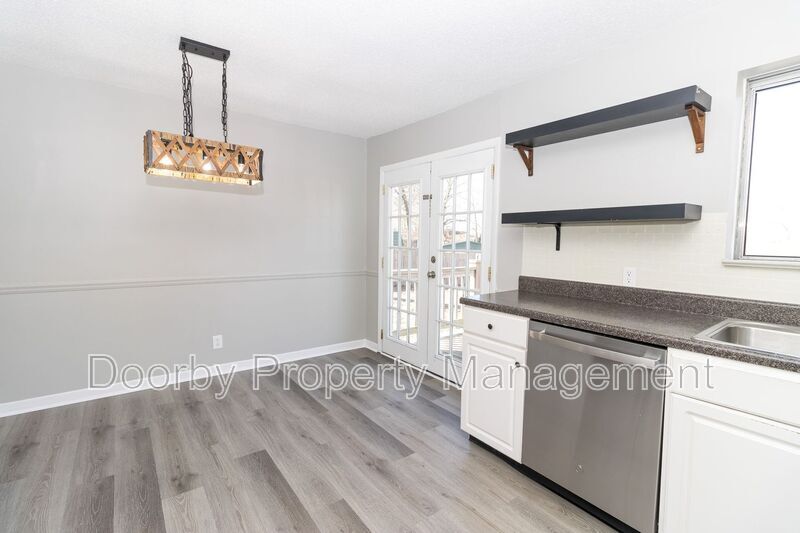 Building Photo - 2983 E Freedom Cir