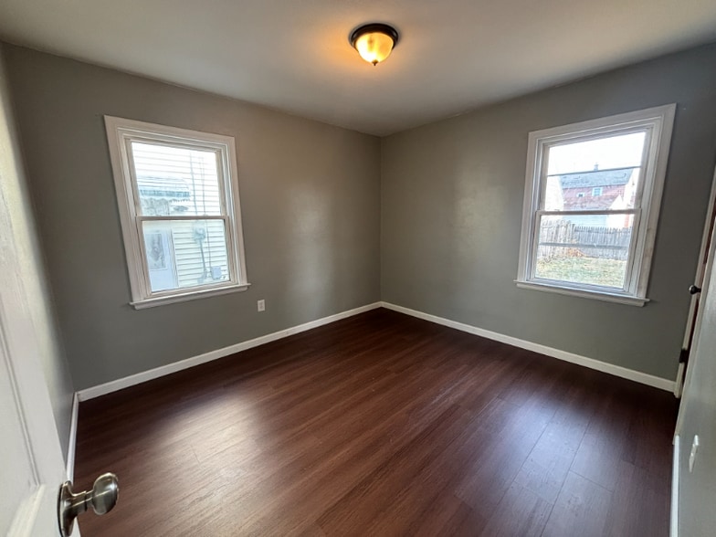 Building Photo - 4340 Asbury Dr