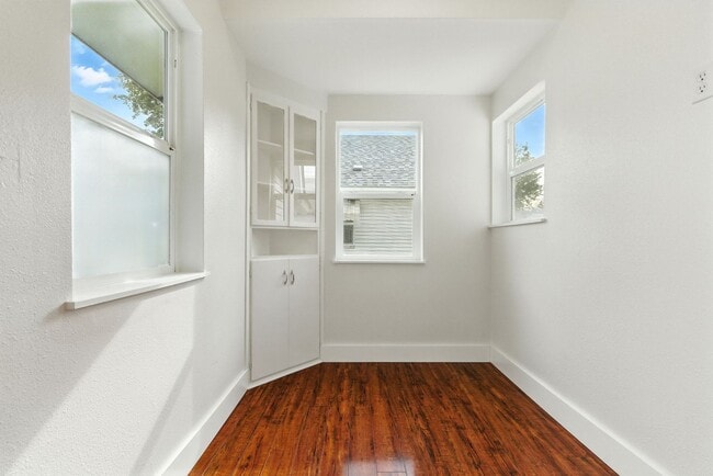 Building Photo - Charming Updated Home with Loft & Secure A...