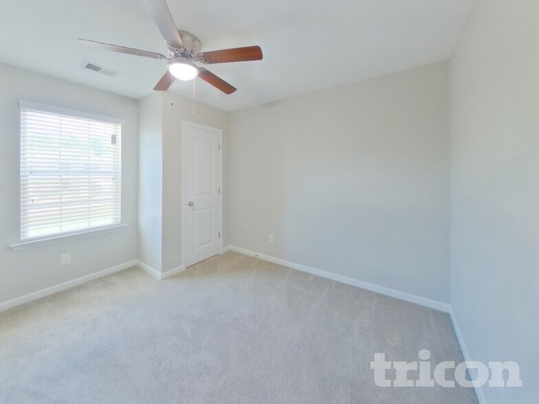 Building Photo - 356 Dawsons Park Dr