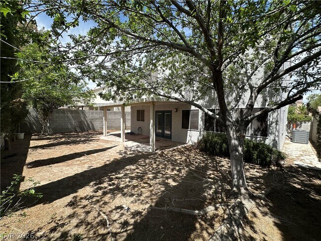 Building Photo - 9925 Ranch Hand Ave