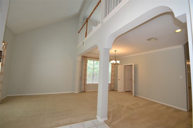 Building Photo - 15307 Amesbury Ln