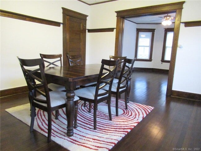 Building Photo - 55 Eaton St