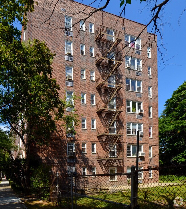 900 Lydig Avenue Apartments 900 Lydig Ave Bronx NY 10462 Apartment